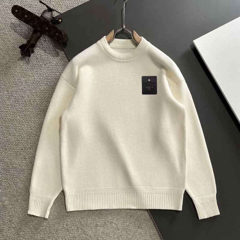 Pra*a sweaters